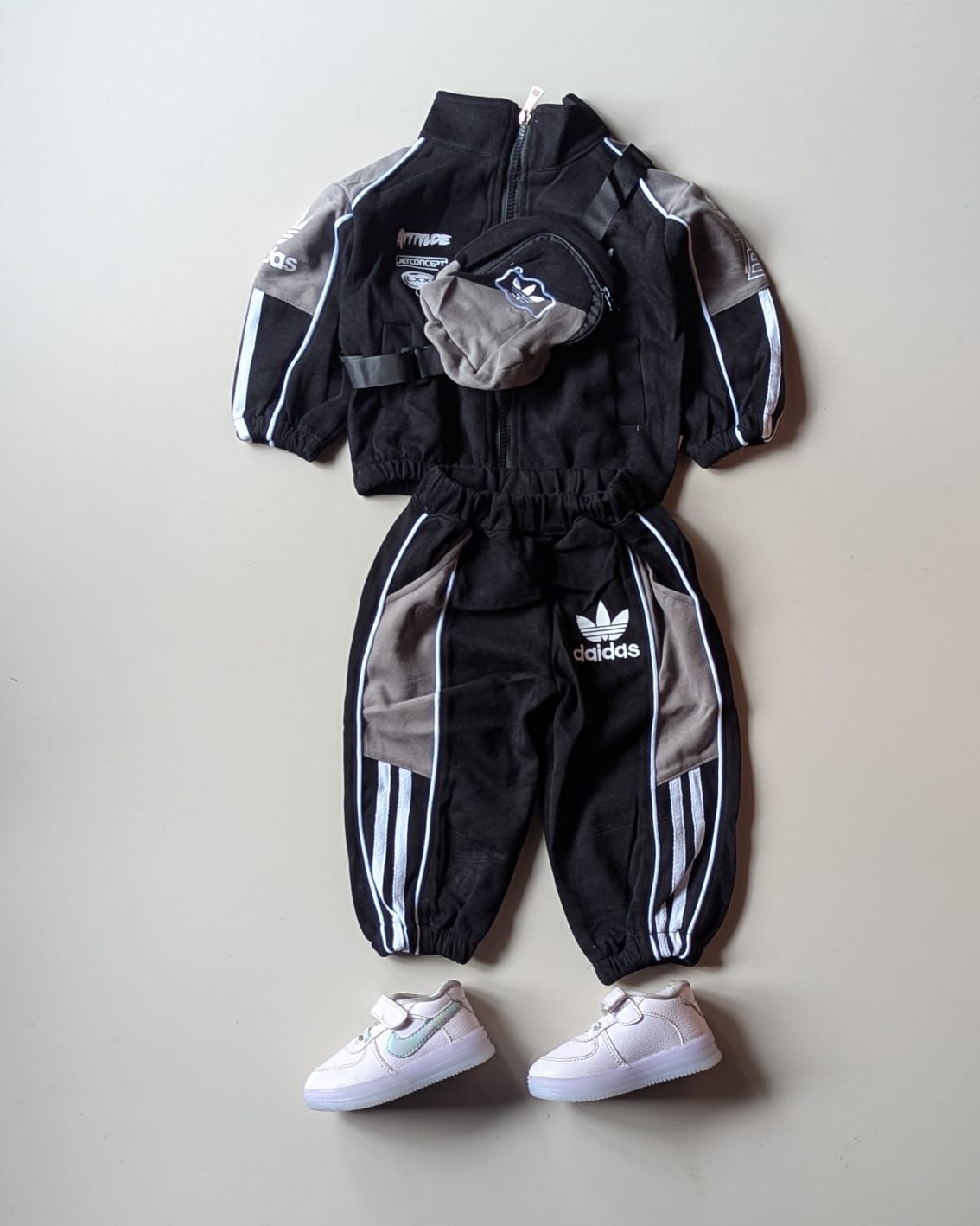 STIM170-05 Unisex Full Sleeve OversizedHigh Neck Zipper Jacket with Attatched Bag and Jogger Pant Set