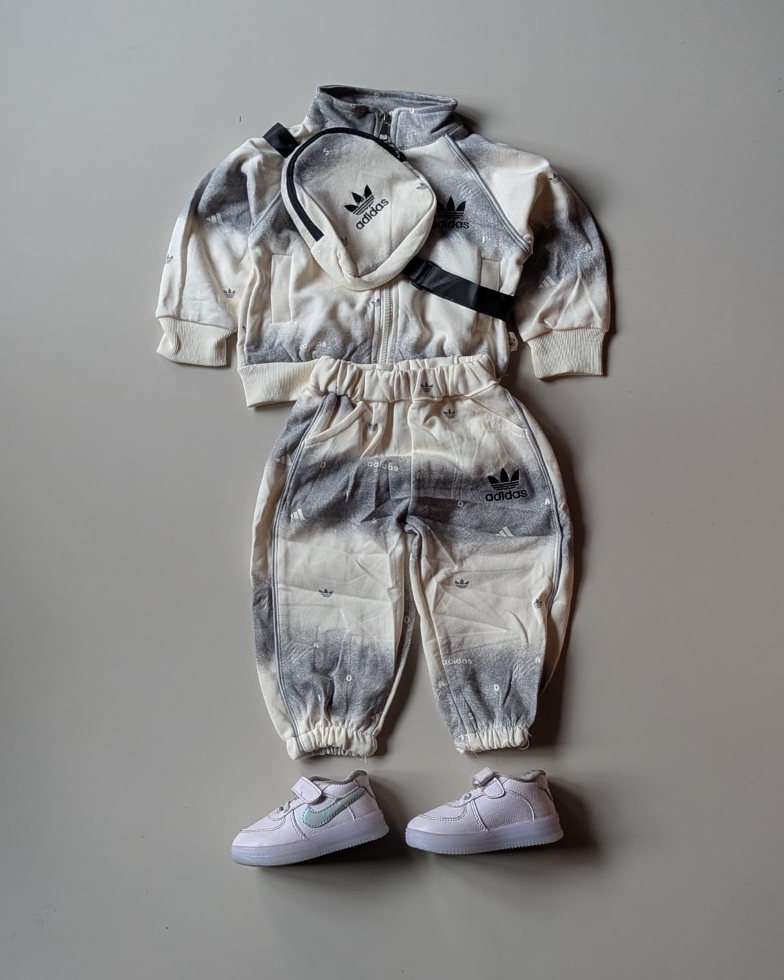 STIM172-01 Unisex Full Sleeve Oversized High Neck Zipper Jacket with Attatched Bag and Jogger Pant Set