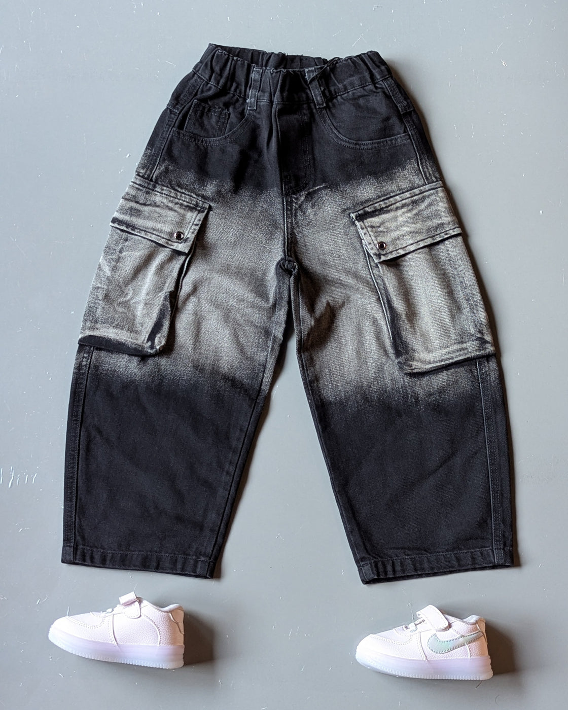 Unisex Baggy Jeans with Side Pockets