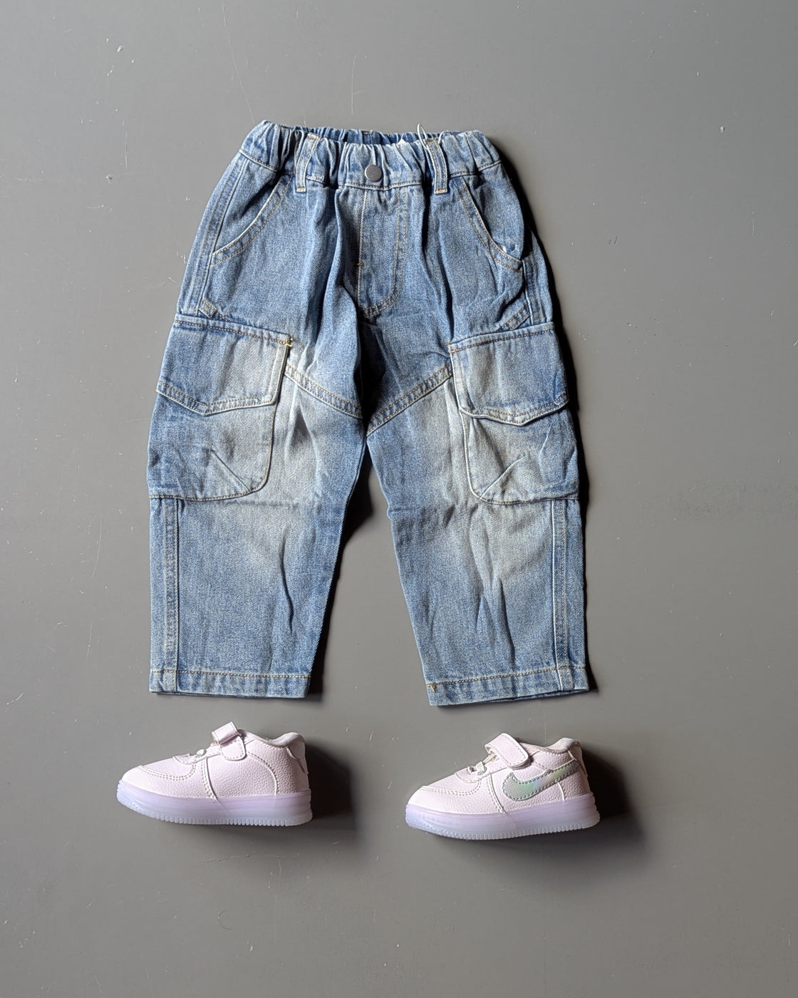 Unisex Baggy Jeans with Side Pockets