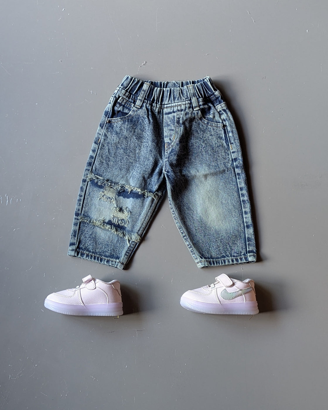 Unisex Distressed Baggy Jeans