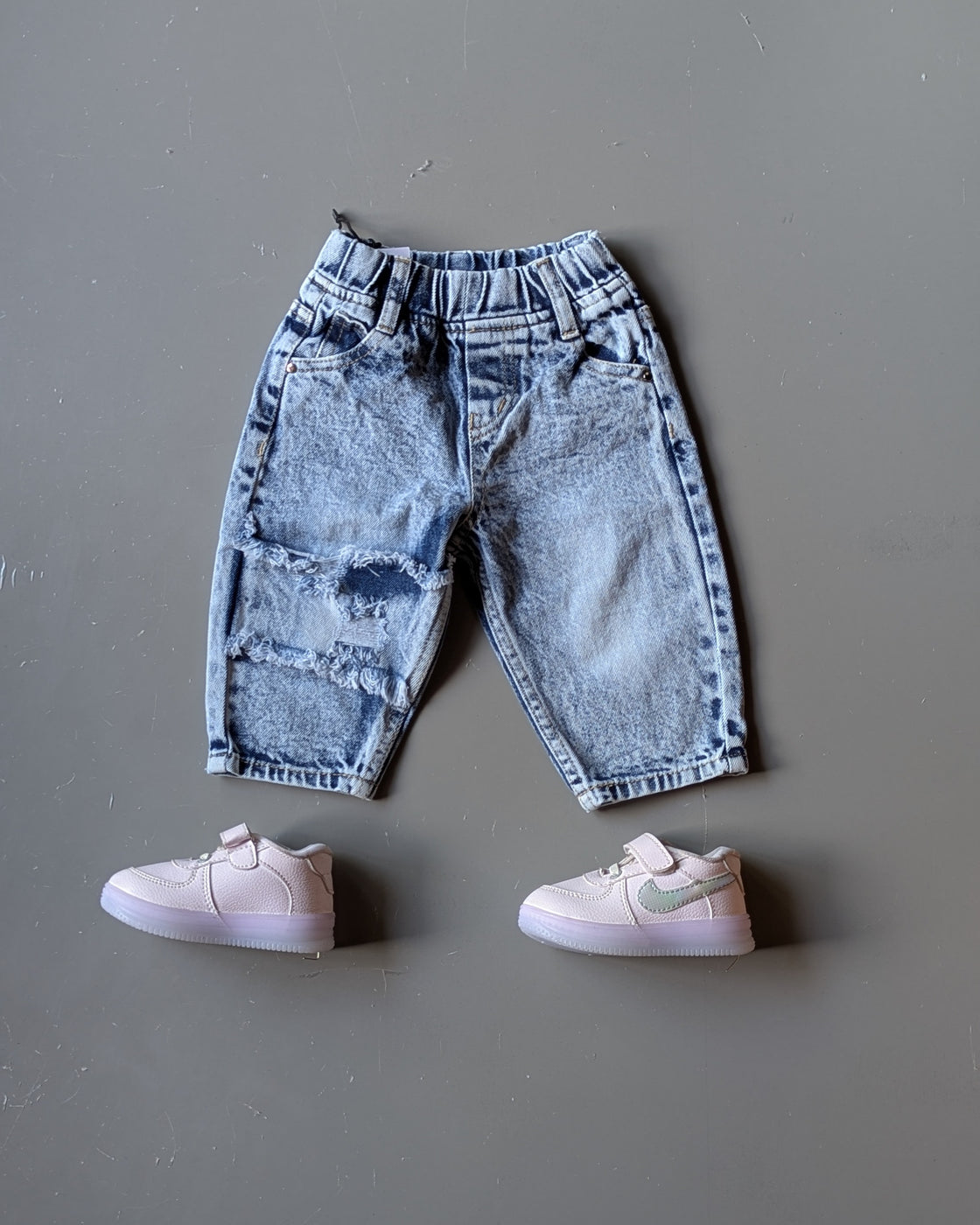 Unisex Distressed Baggy Jeans