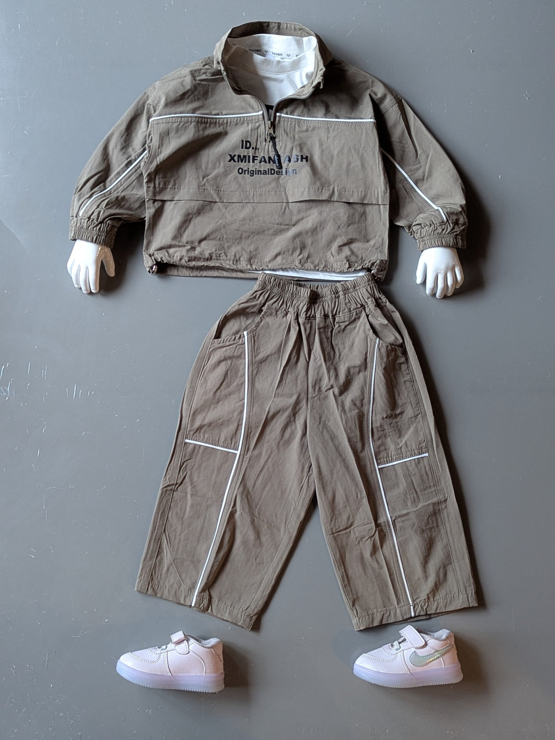 Unisex Full Sleeve Oversized Windbreaker Style Jacket and Pant Set