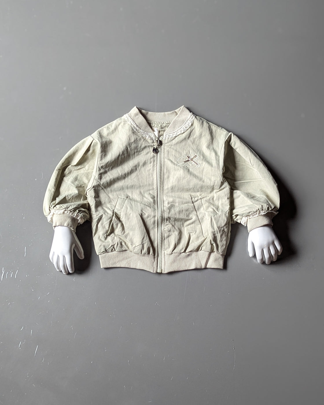 Girl's Crew Neck Full Sleeve Zipper Jacket