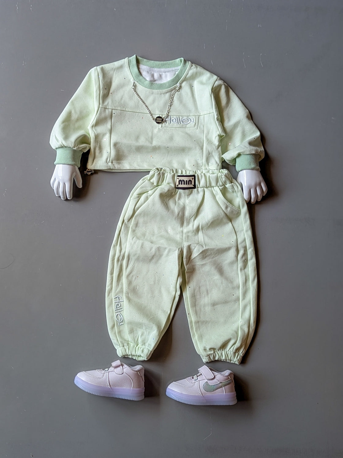 Girls Full Sleeve T shirt and Pant Set