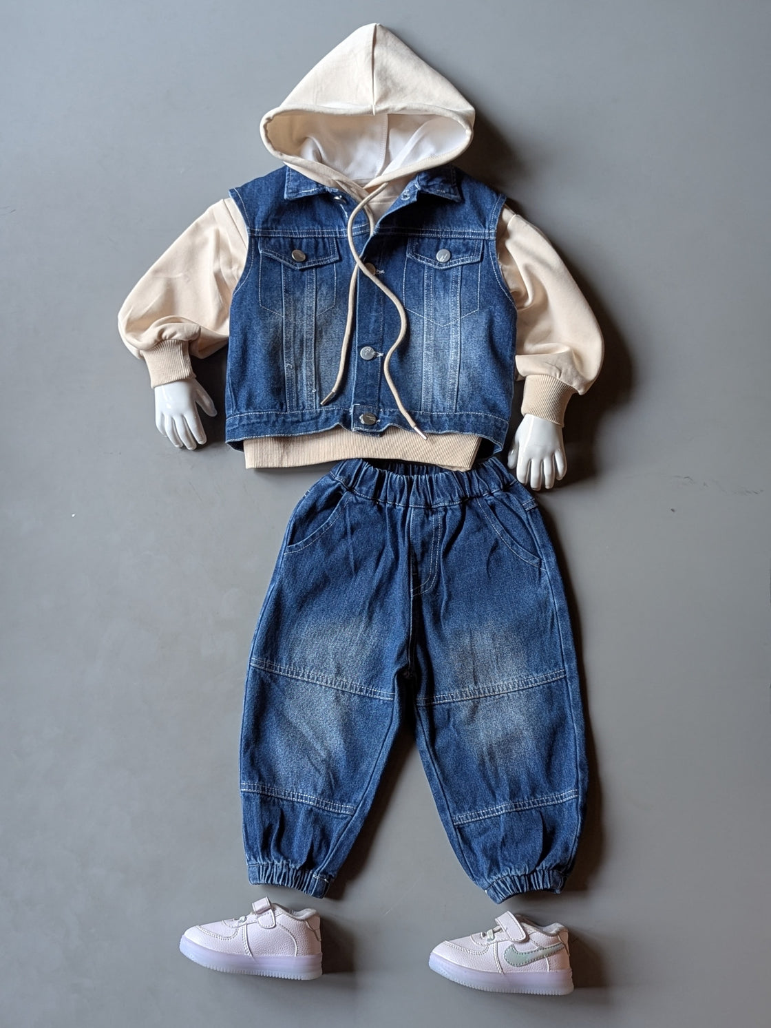 ST100 Unisex Full Sleeve Oversized Denim Jacket, Inner Hooded T Shirt and Pant Set