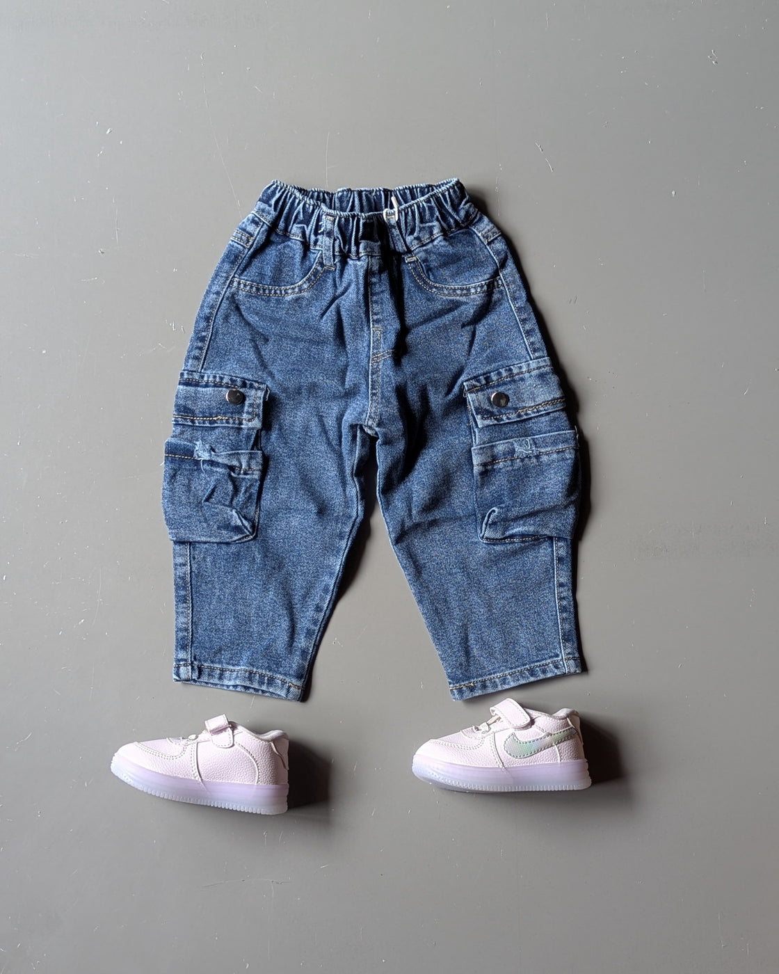 Unisex Baggy Jeans with Side Pockets
