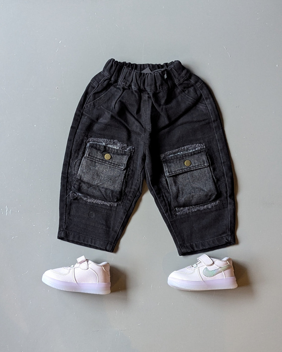 Unisex Baggy Jeans with Front Pockets
