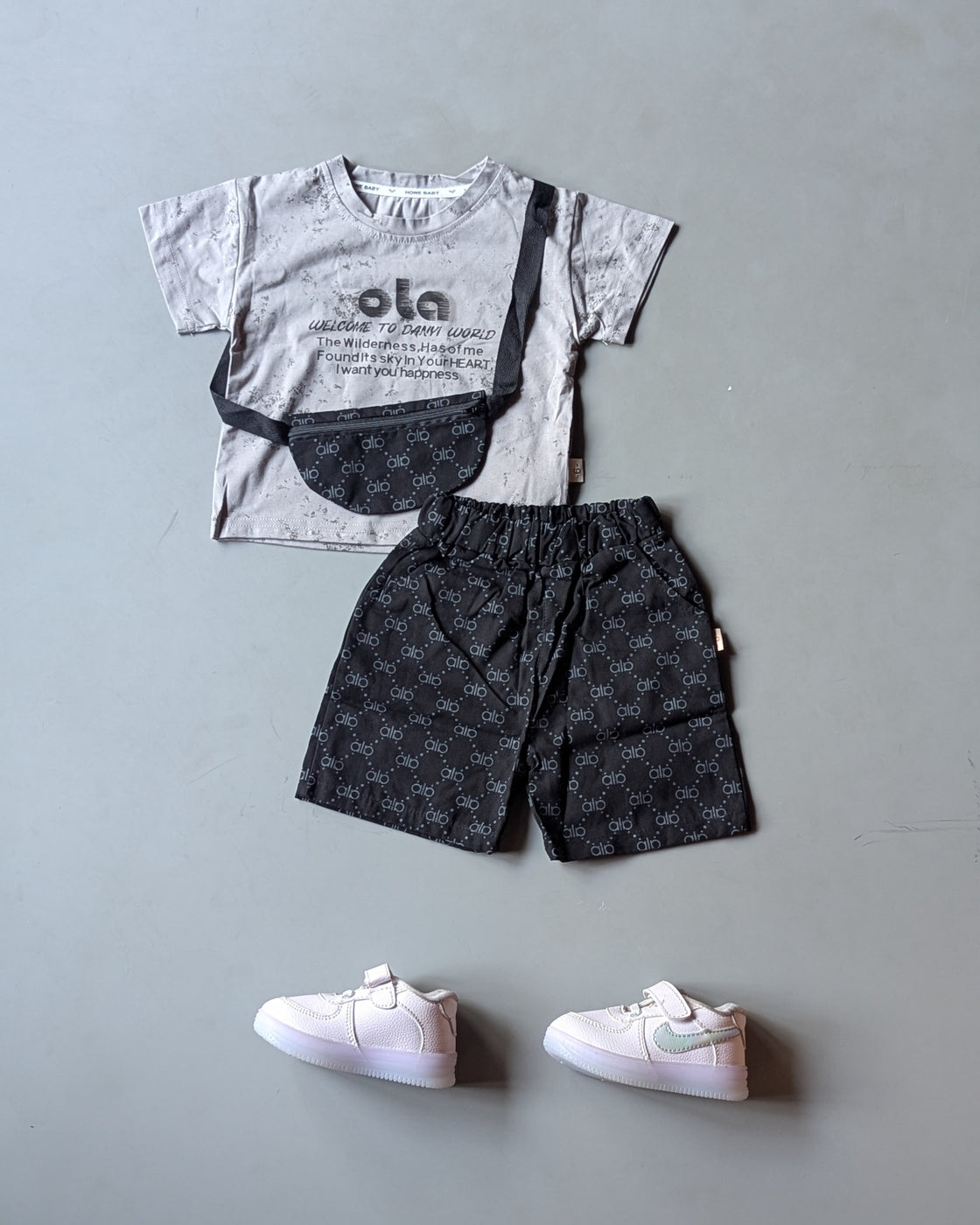 ST102 Unisex Half Sleeve Oversized T Shirt with Attached Bag and Shorts Set