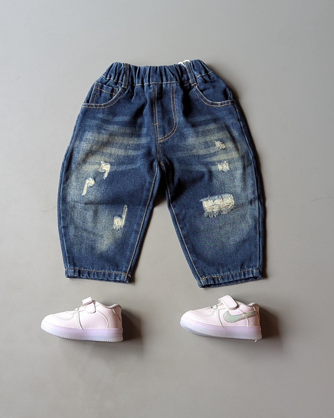 Unisex Distressed Baggy Jeans