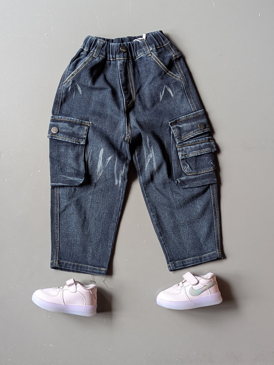 Unisex Baggy Jeans with Side Pockets