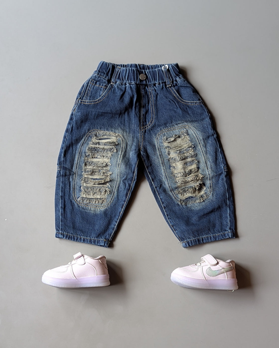 Unisex Distressed Baggy Jeans