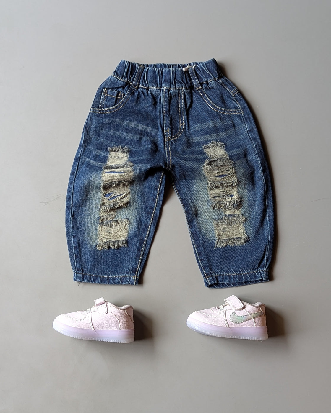 Unisex Distressed Baggy Jeans