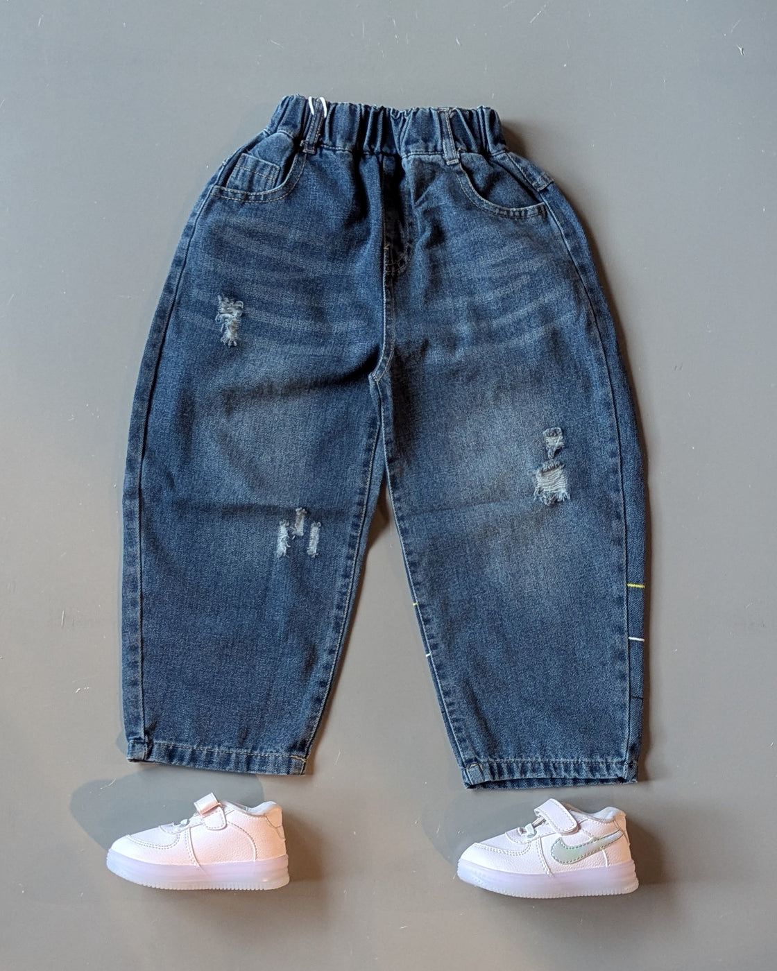 Unisex Distressed Baggy Jeans