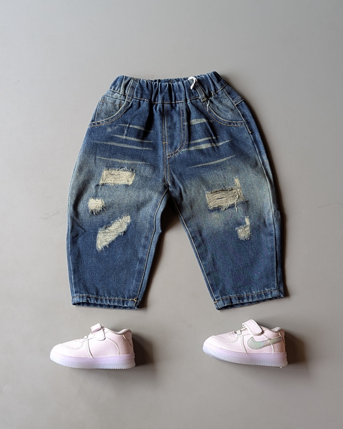 Unisex Distressed Baggy Jeans
