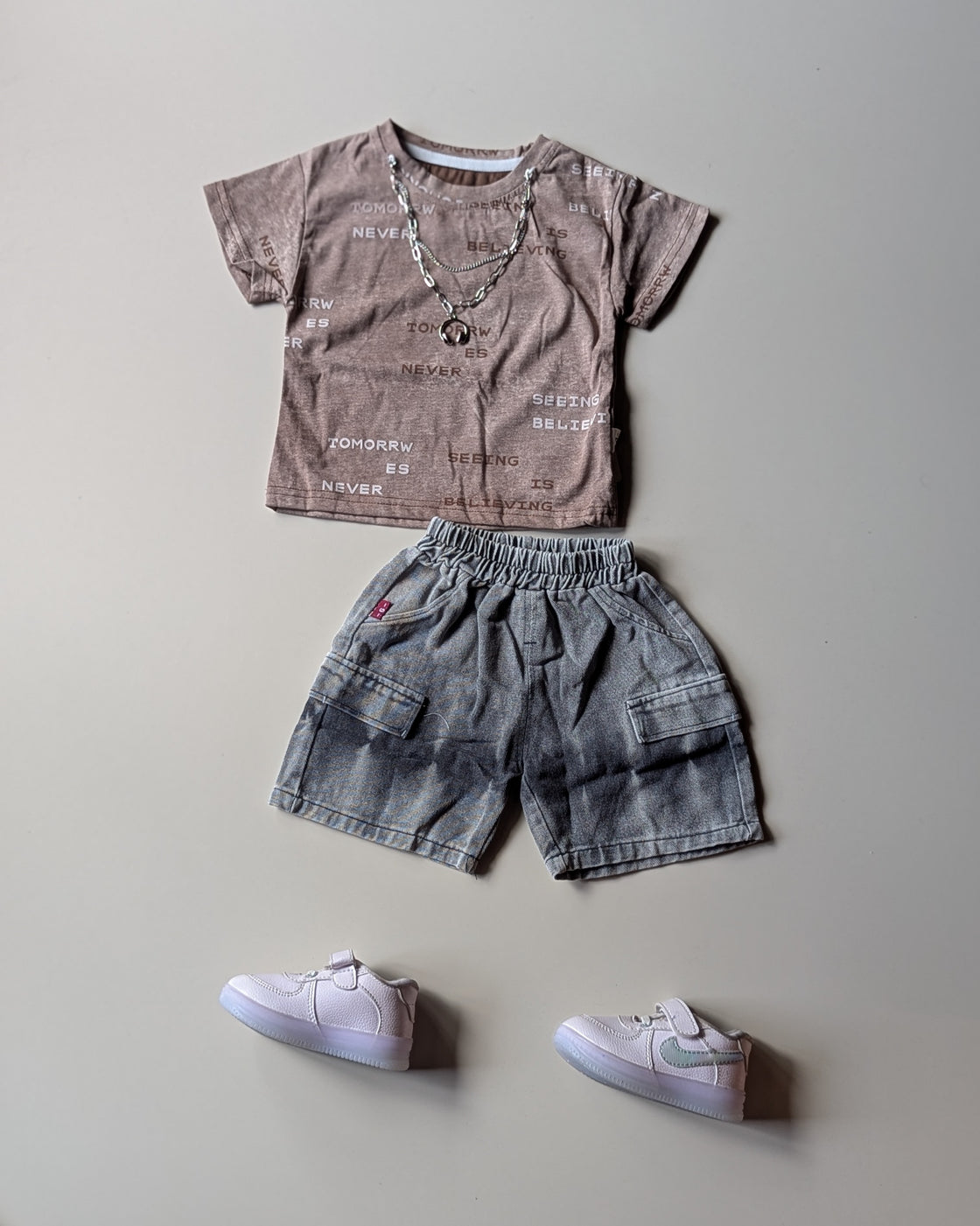 ST107 Unisex Half Sleeve Oversized T Shirt with Attached Chain and Pant Set