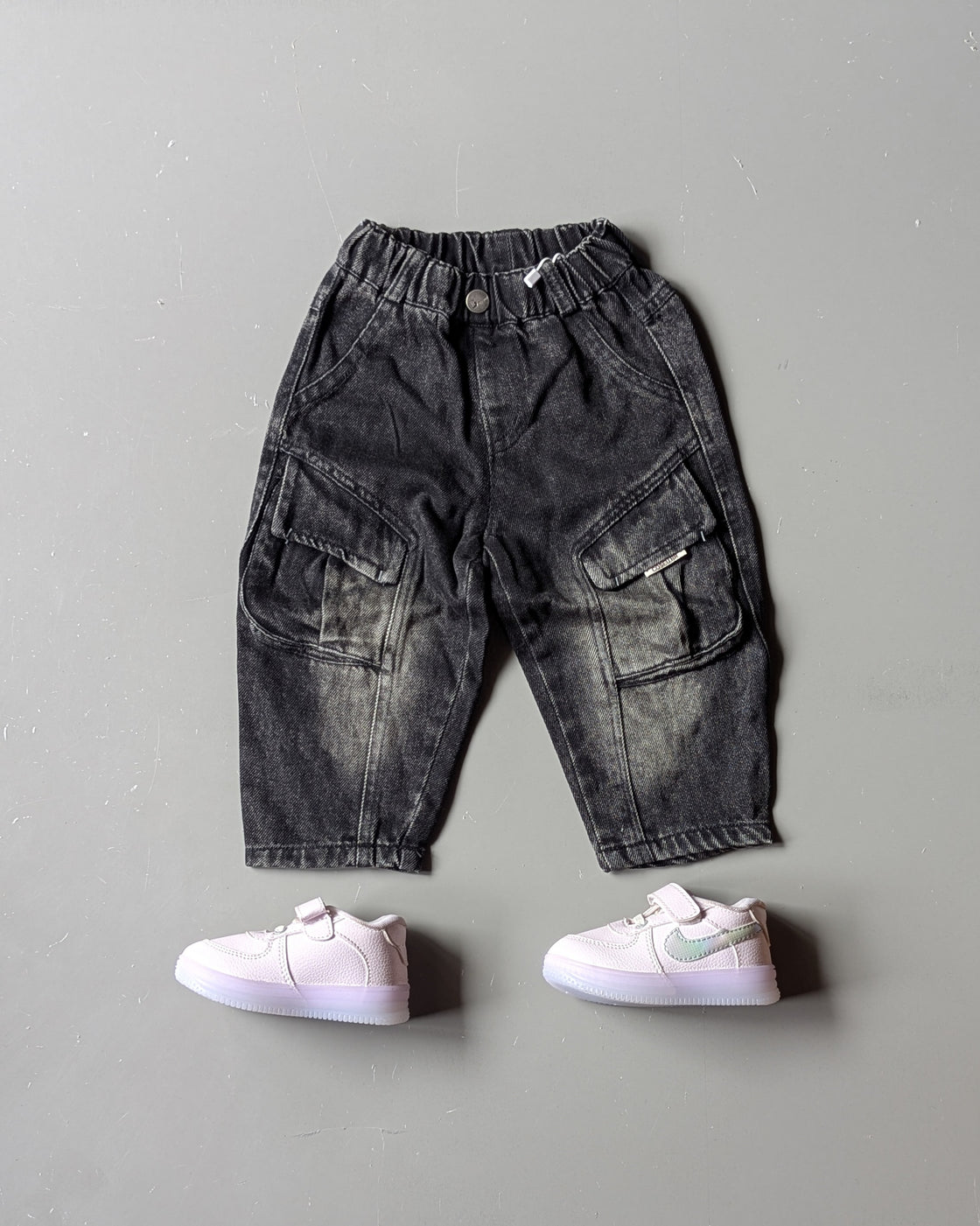 Unisex Baggy Jeans with Side Pockets