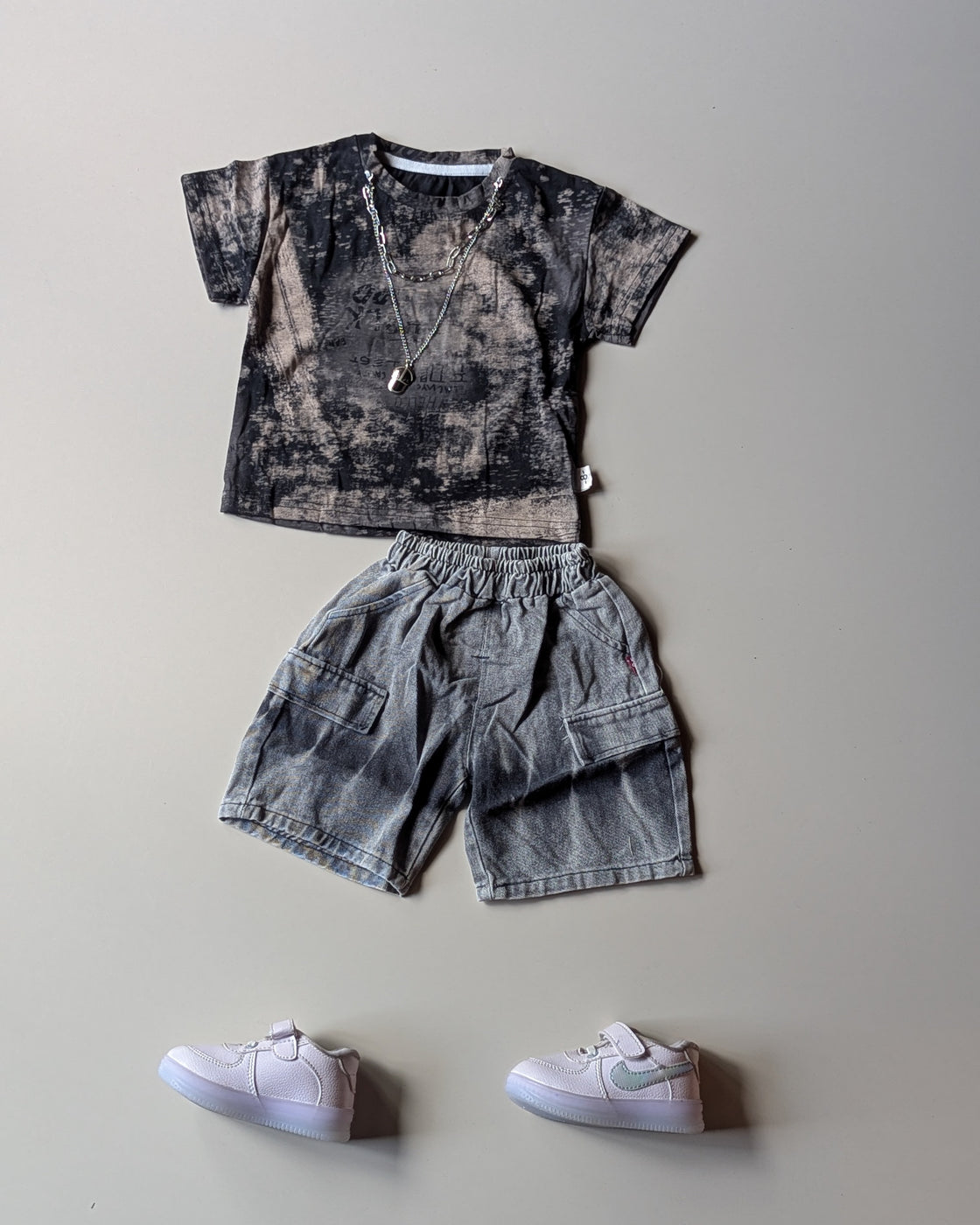 ST107 Unisex Half Sleeve Oversized T Shirt with Attached Chain and Shorts Set