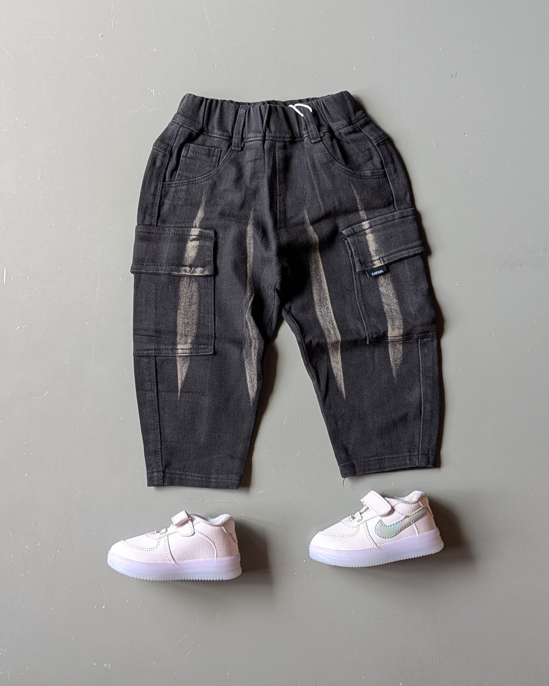 Unisex Baggy Jeans with Side Pockets