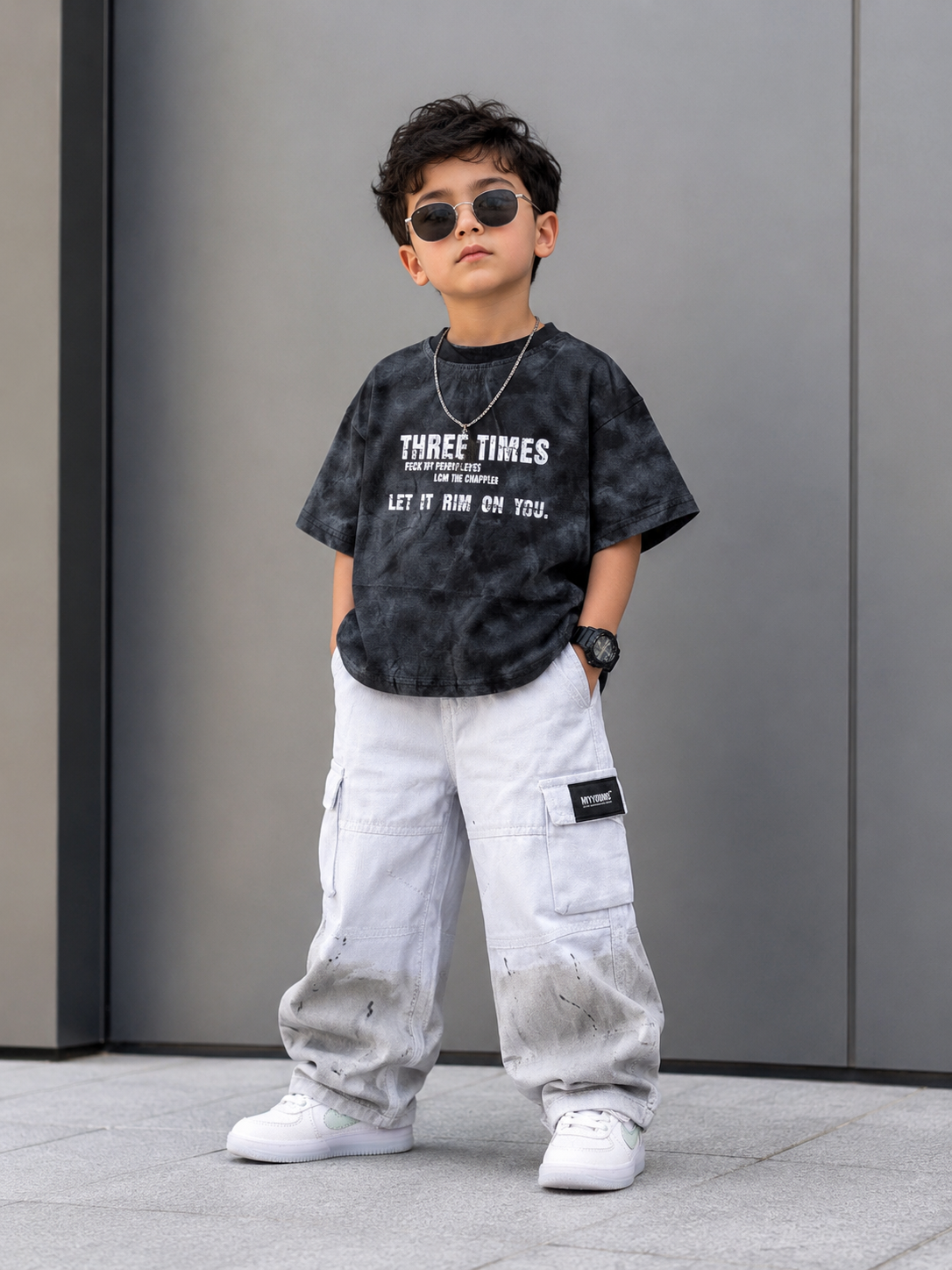 TSHS01 Unisex Half Sleeve Oversized T Shirt with Attached Chain