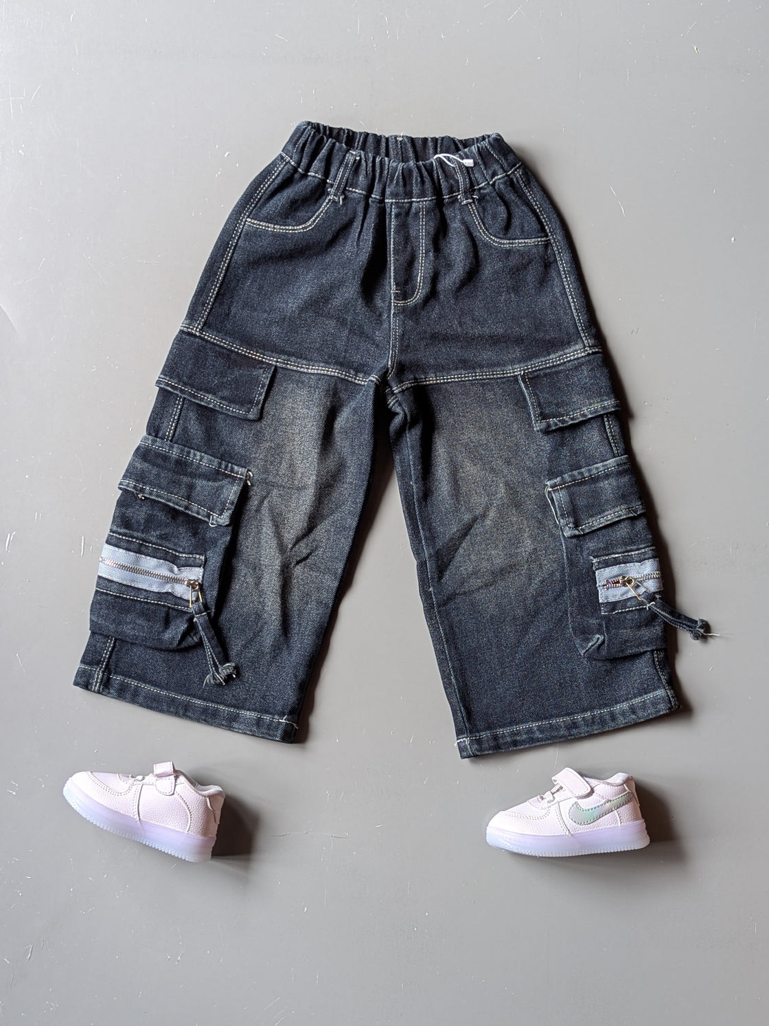 Unisex Baggy Jeans with Pockets