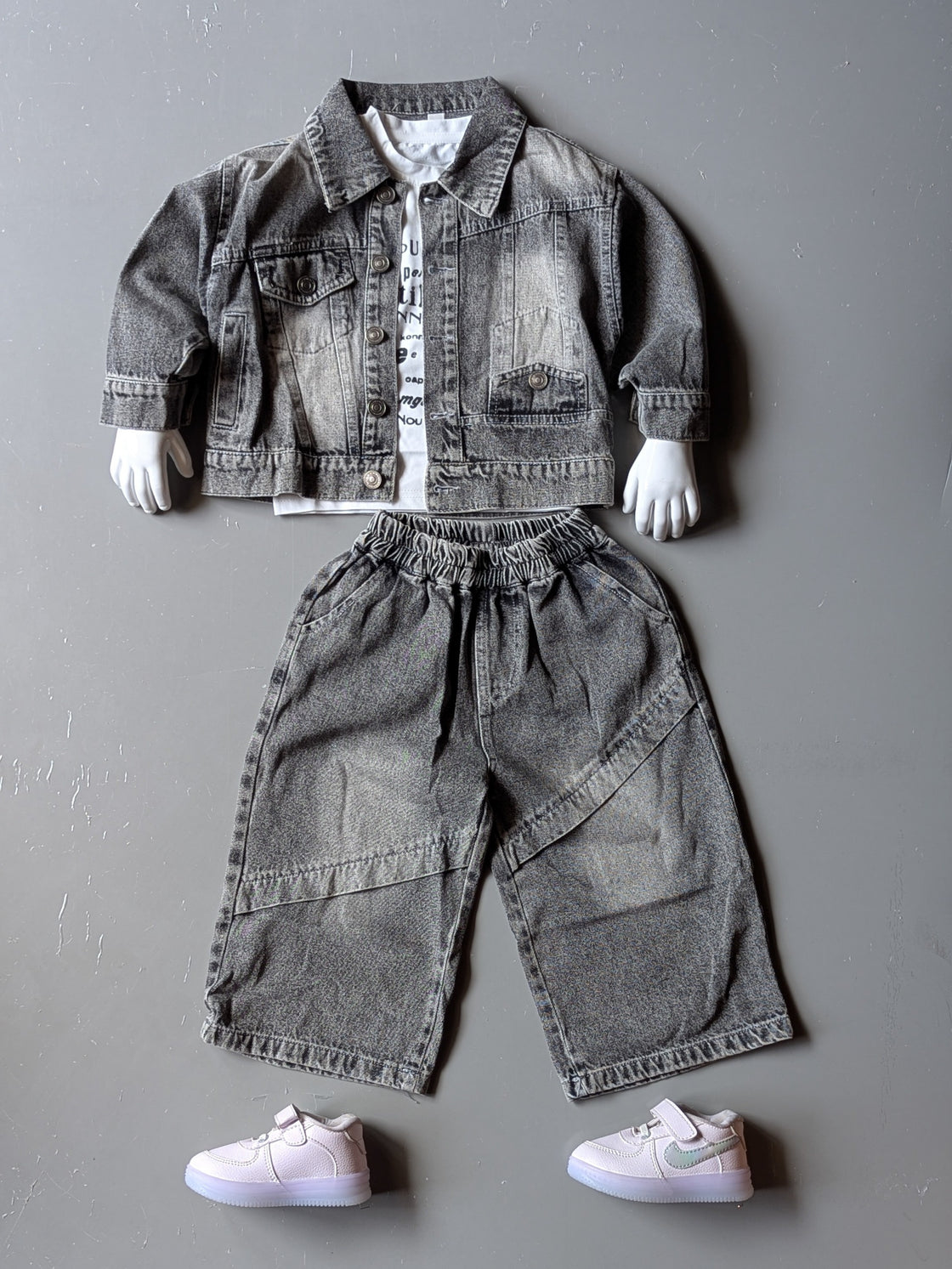 Unisex Full Sleeve Oversized Denim Jacket, Inner T Shirt and Pant Set