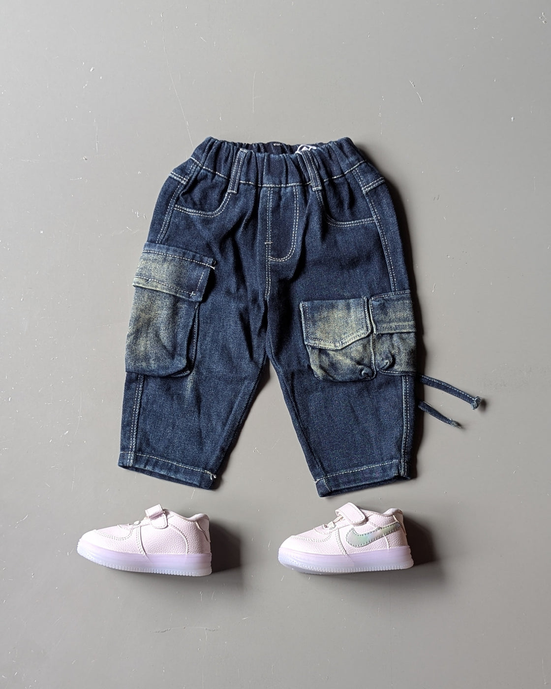 Unisex Baggy Jeans with Side Pockets