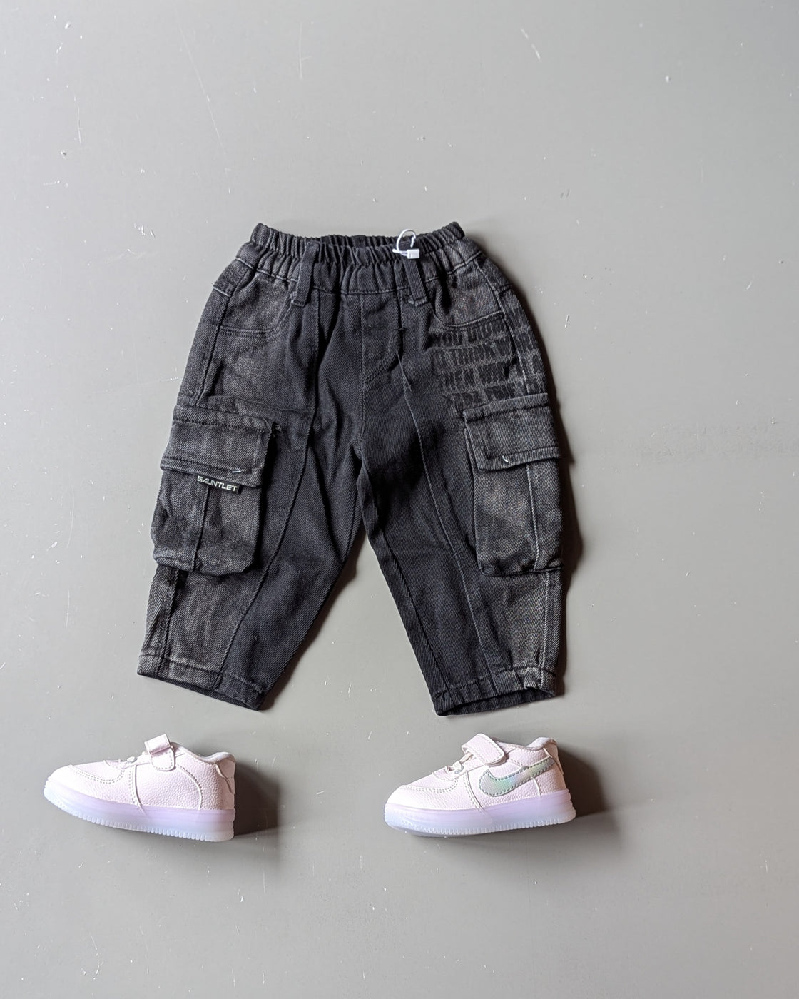 Unisex Baggy Jeans with Side Pockets