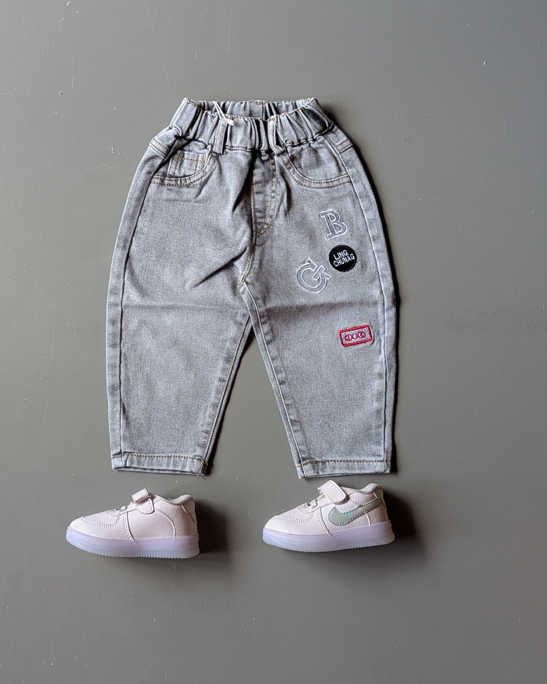 Unisex Distressed Baggy Jeans