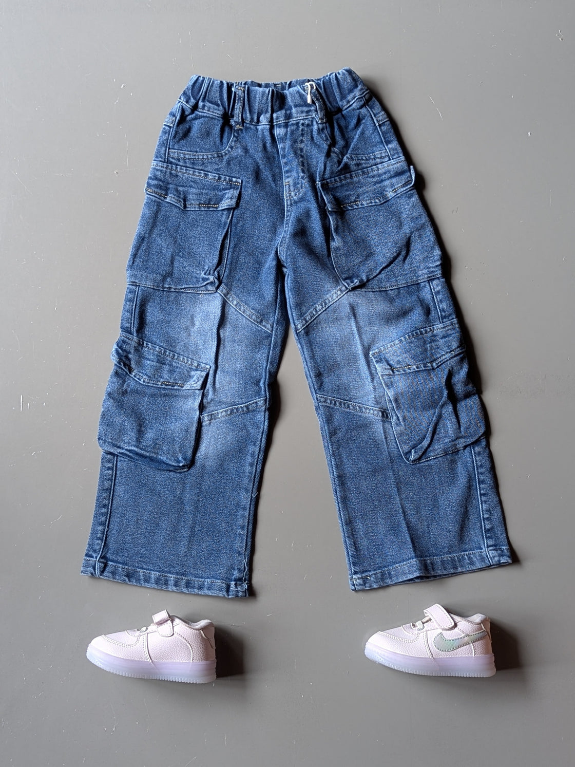 Unisex Baggy Jeans with Side Pockets