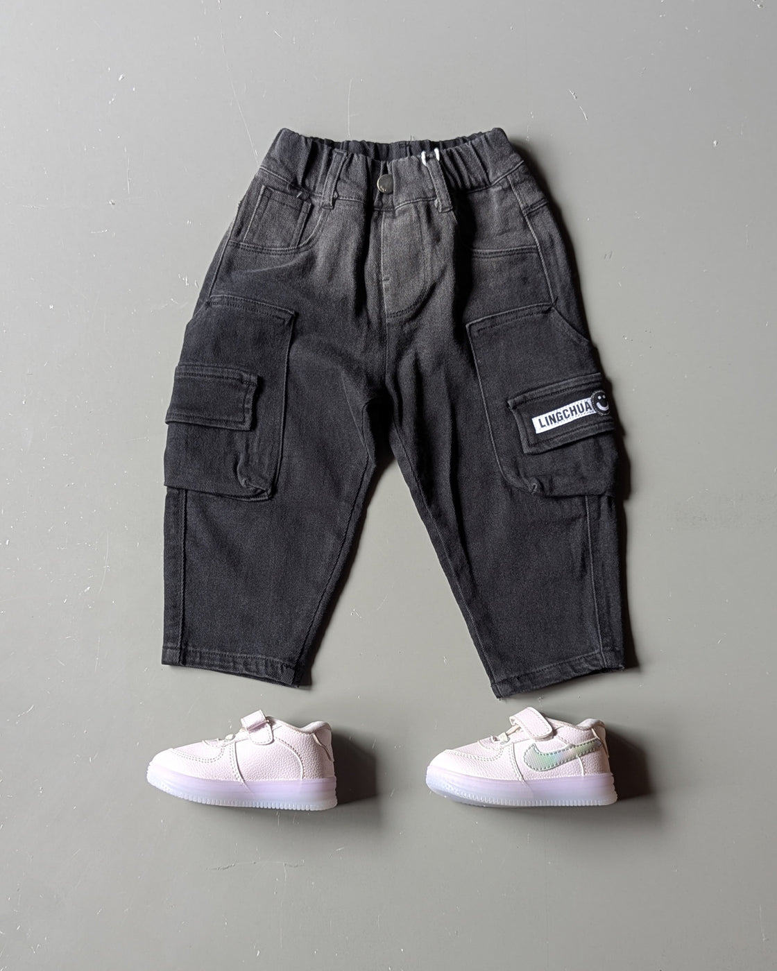 Unisex Baggy Jeans with Side Pockets