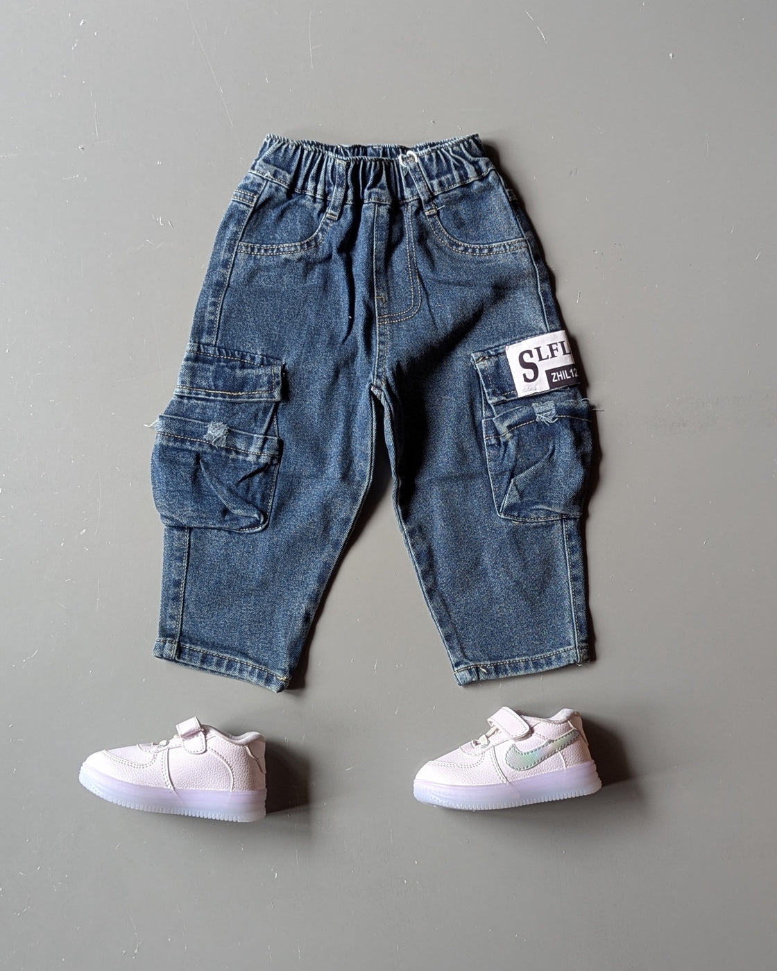 Unisex Baggy Jeans with Side Pockets
