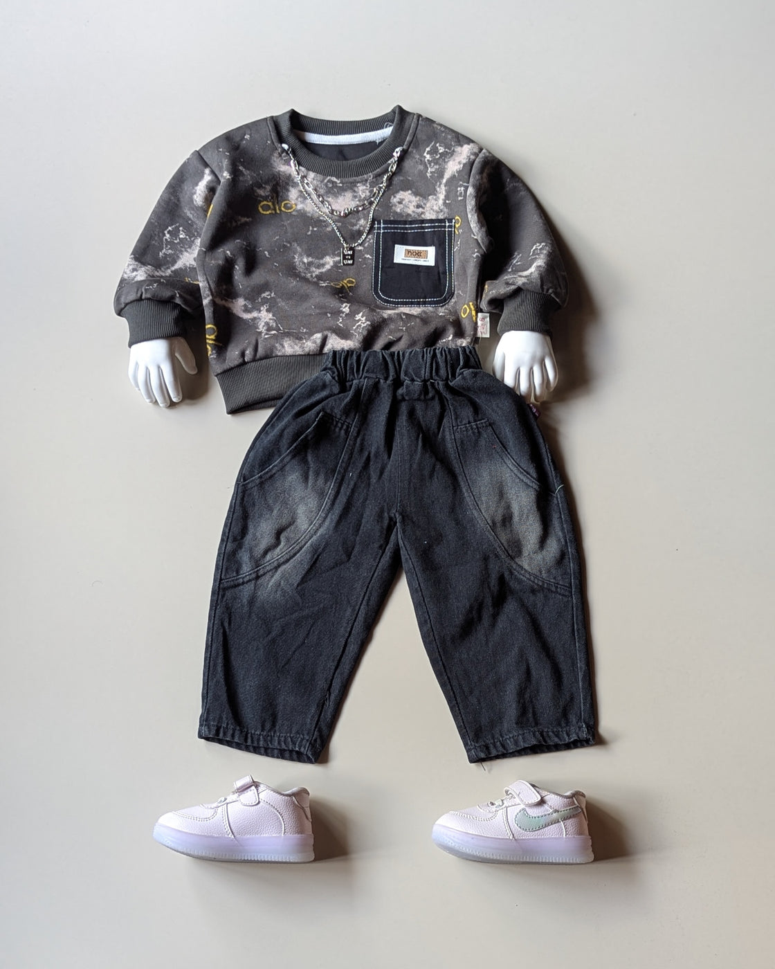 ST104 Unisex Full Sleeve Oversized T Shirt with Attached Chain and Pant Set