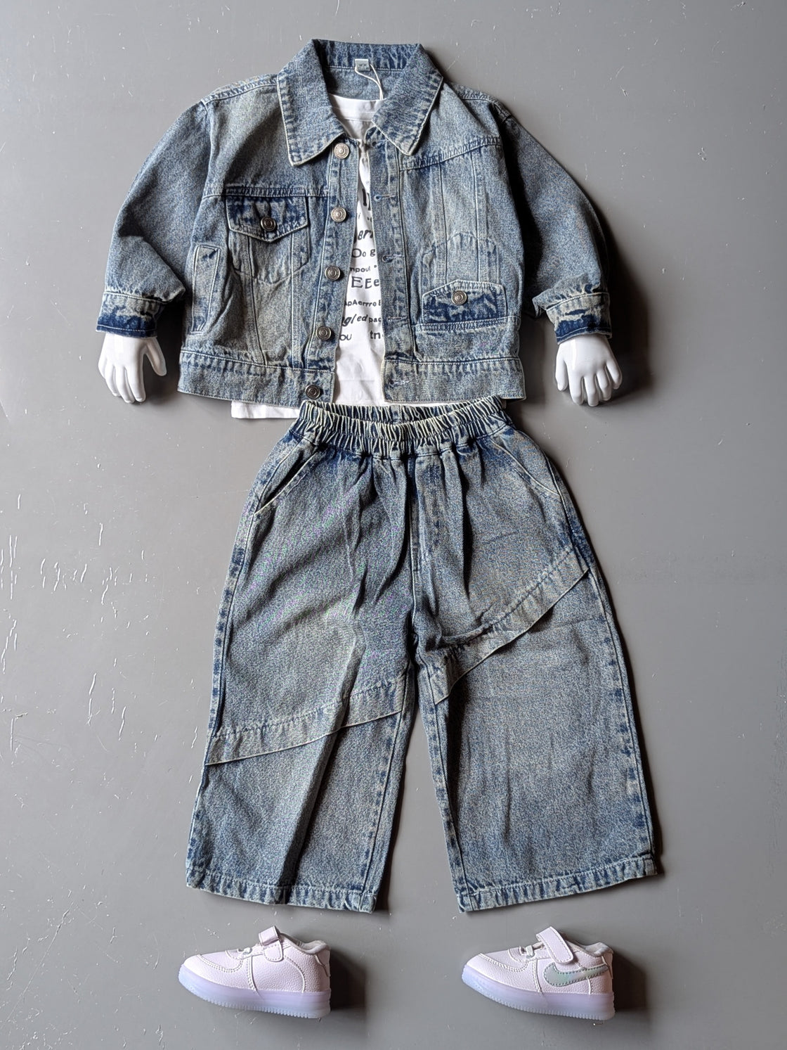 Unisex Full Sleeve Oversized Denim Jacket, Inner T Shirt and Pant Set