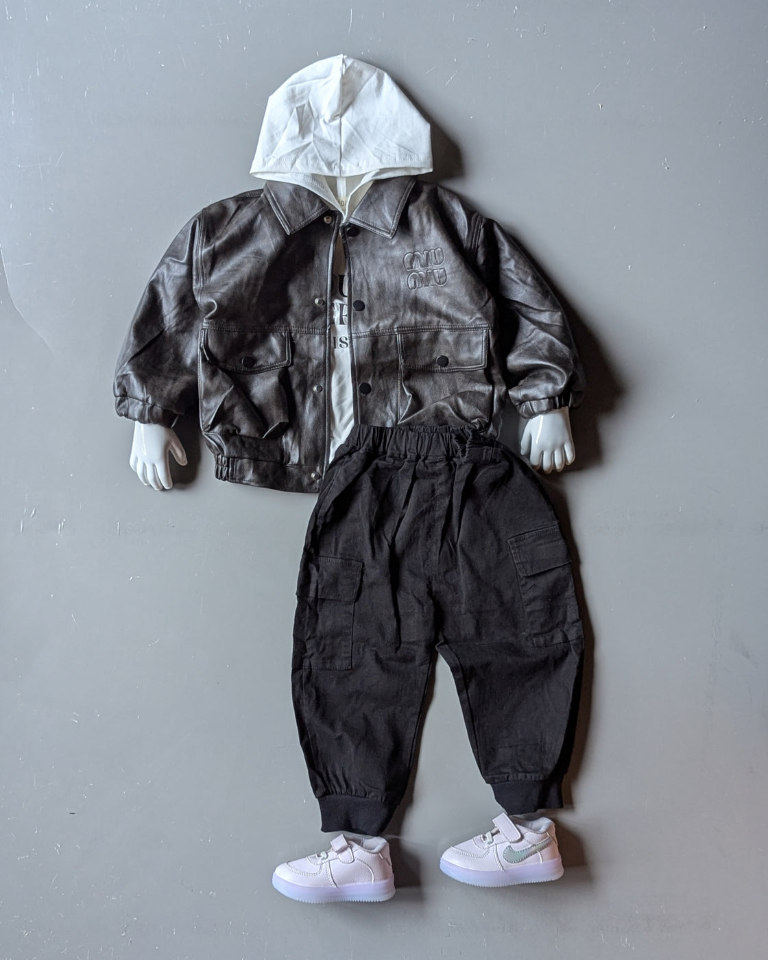 Unisex Full Sleeve Leather Jacket, Inner T Shirt and Pant Set