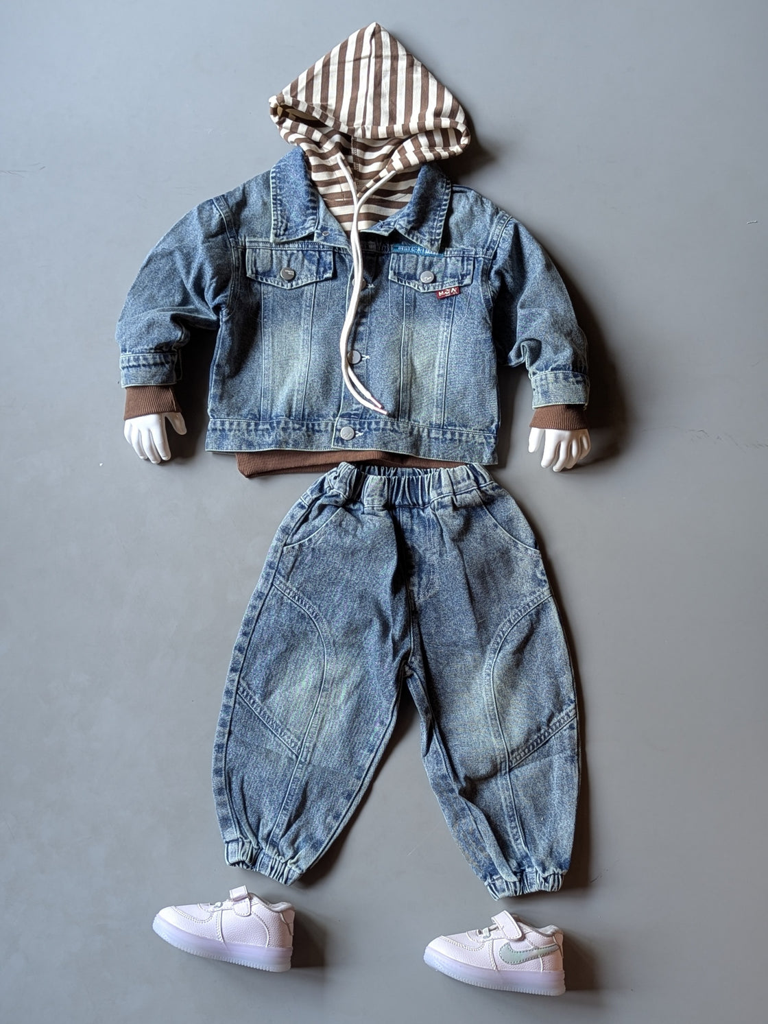 ST100 Unisex Full Sleeve Oversized Denim Jacket Hooded Inner T Shirt and Pant Set