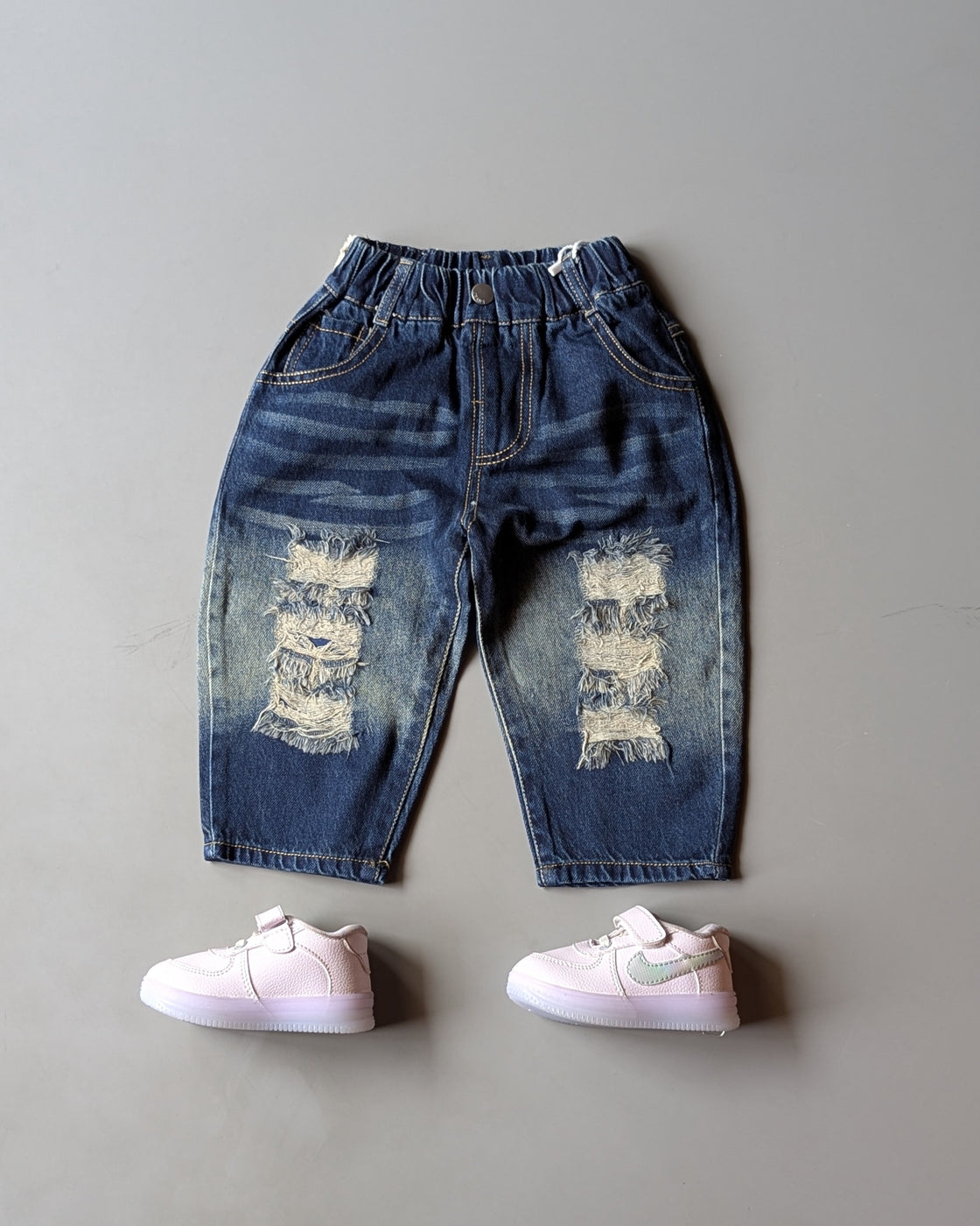 Unisex Distressed Baggy Jeans