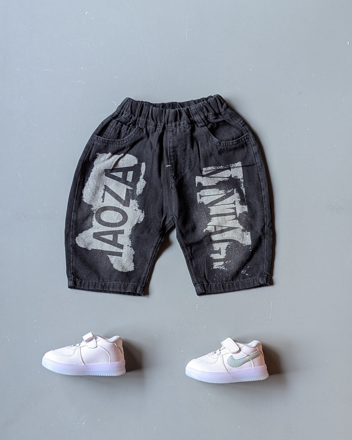 Unisex Knee length denim shorts