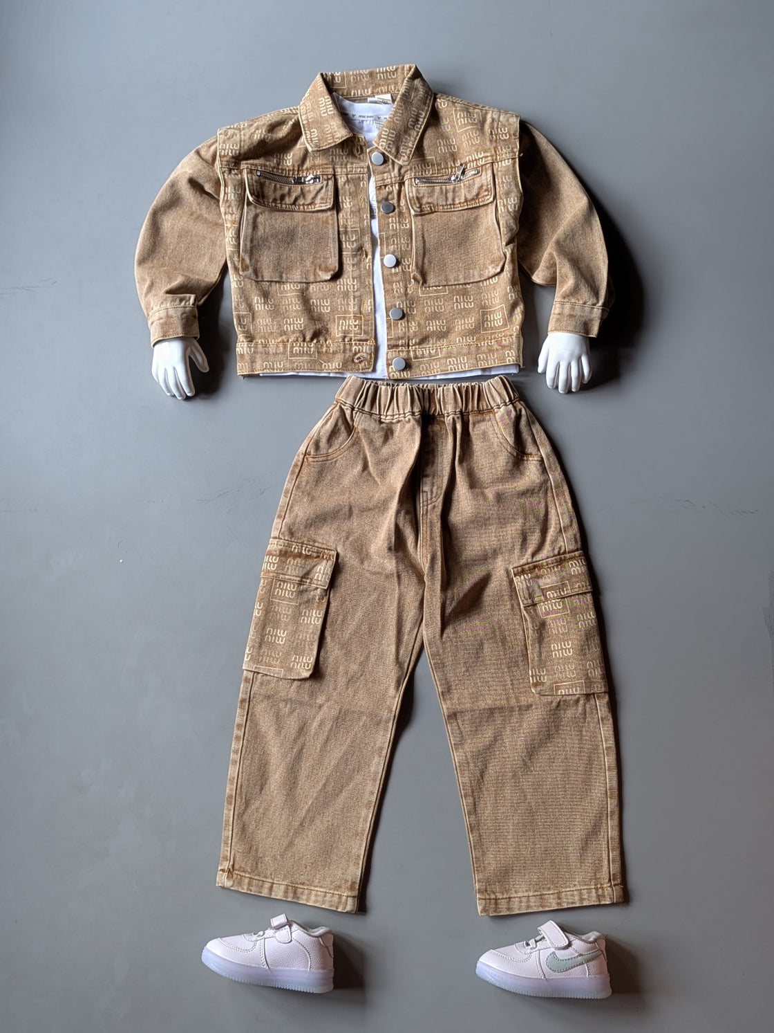 Girl's Full Sleeve Oversized Denim Jacket Inner T Shirt and Pant Set