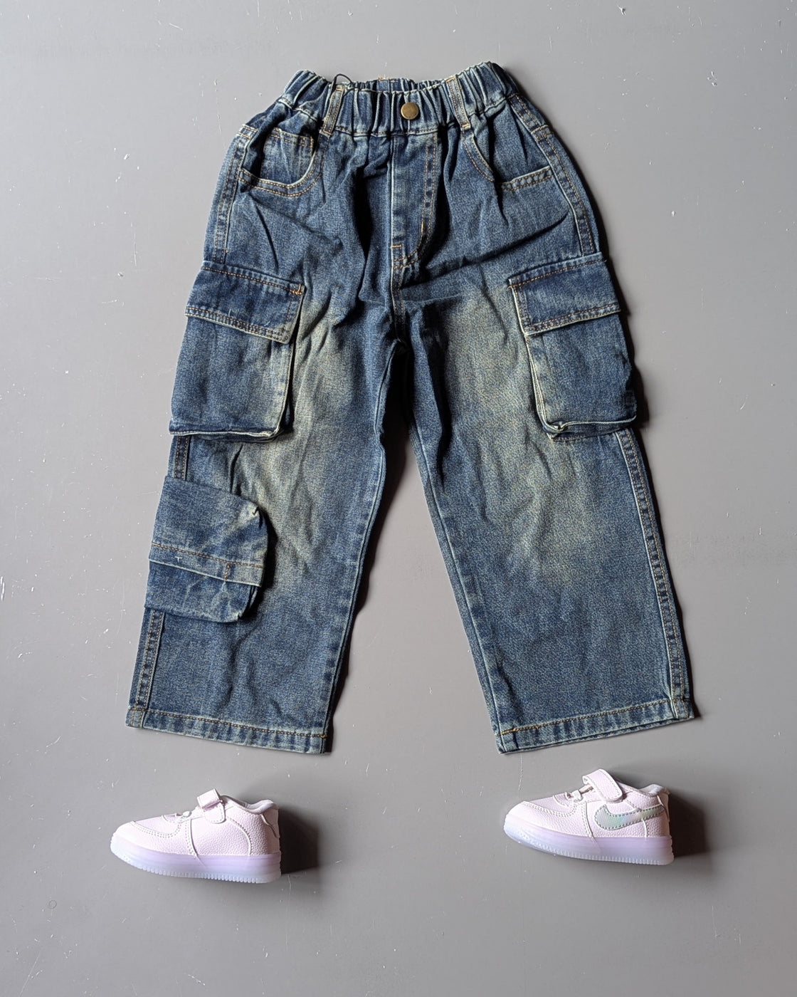 Unisex Baggy Jeans with Pockets