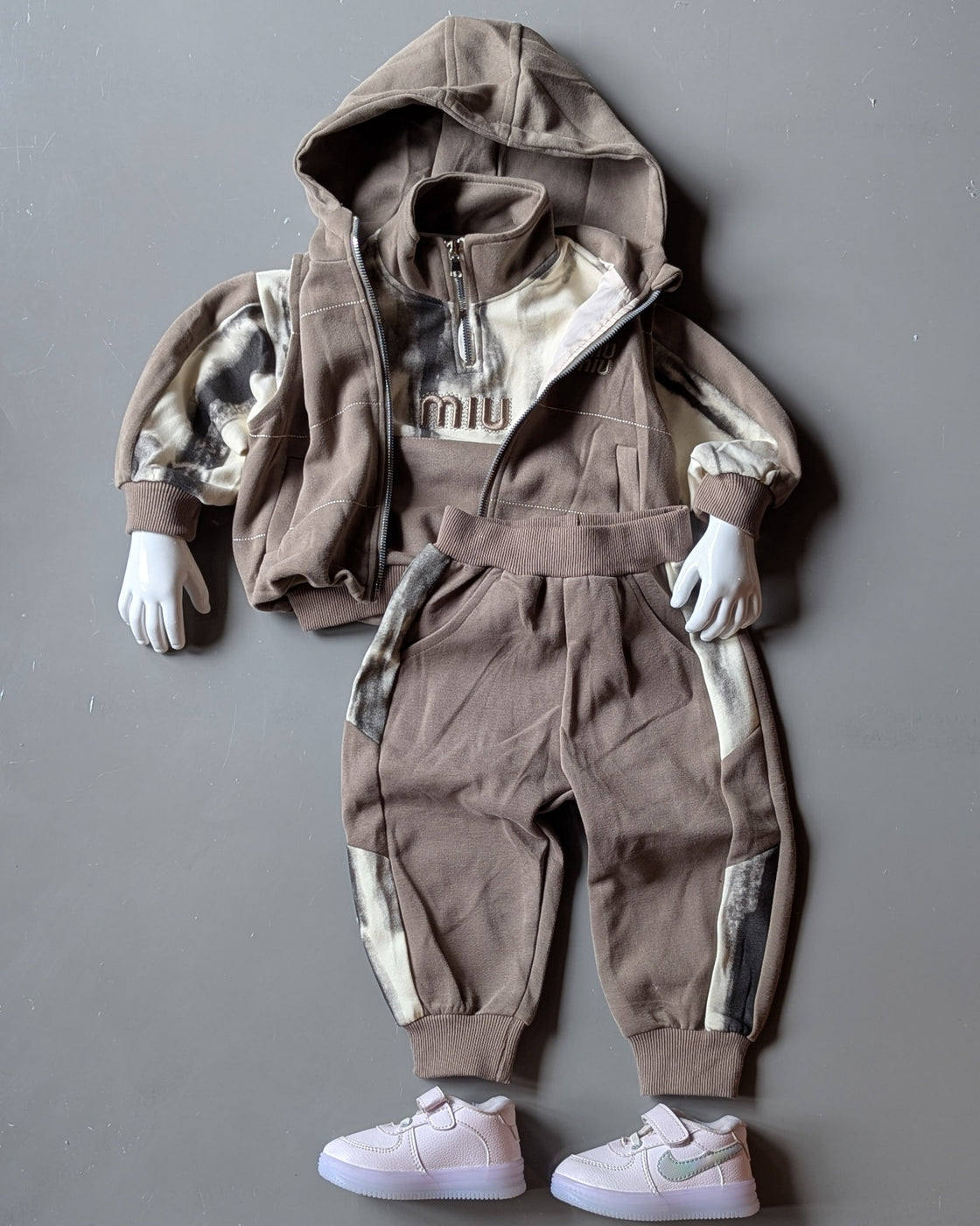 Unisex Full Sleeve Hooded Jacket and Pant Set